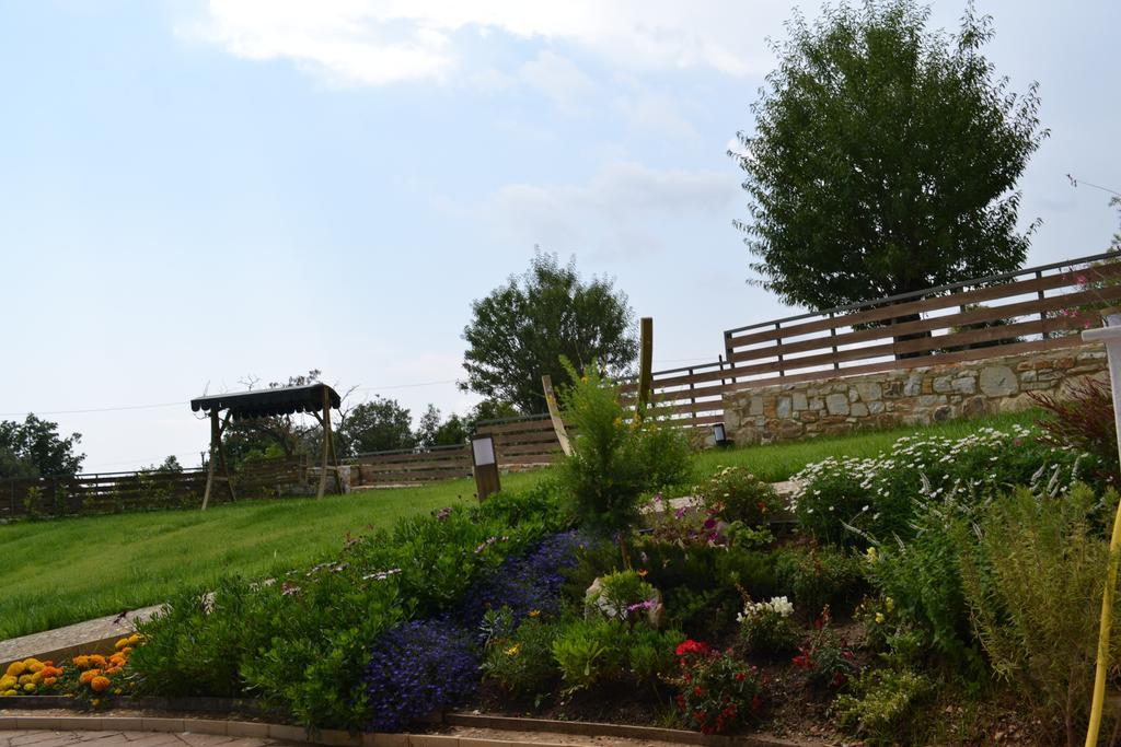 Evmorfes Villas Polygyros Номер фото